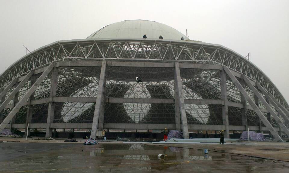 铁力温泉馆网架工程