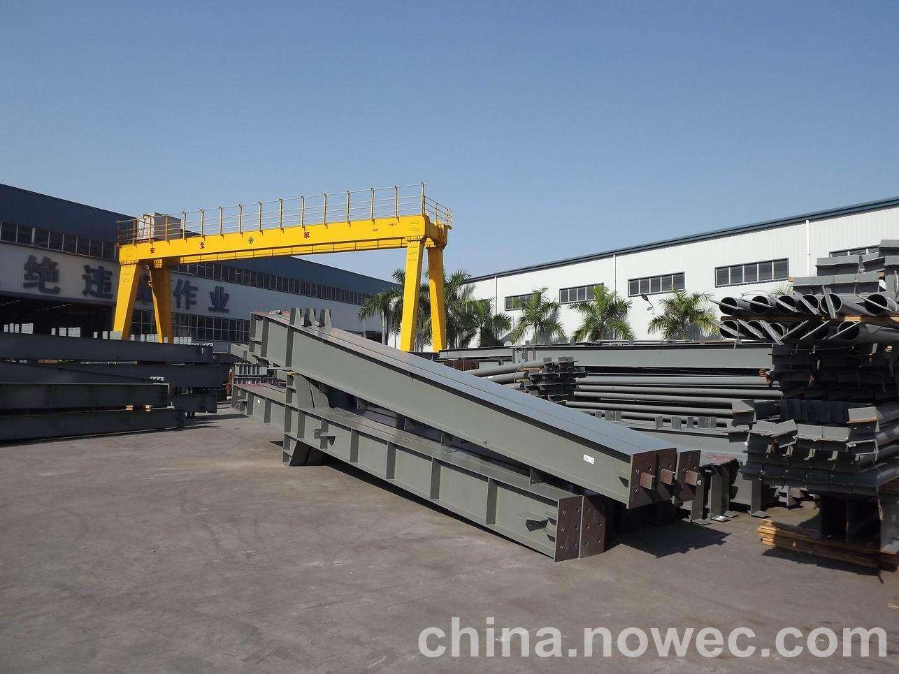 铁力网架工程中的分条(分块)吊装法